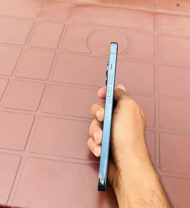 Apple iPhone 13 Pro Max 7