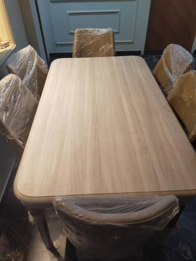 Dining Table 6 sitter
