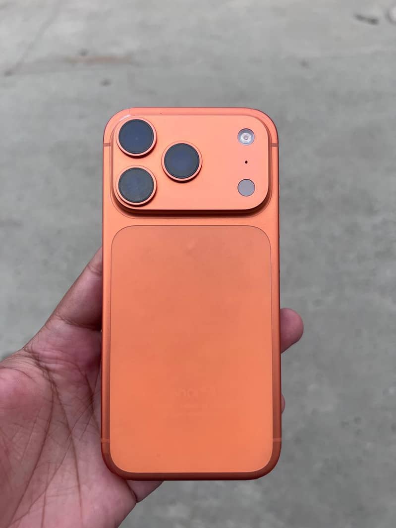 Apple iPhone 17 Pro 0