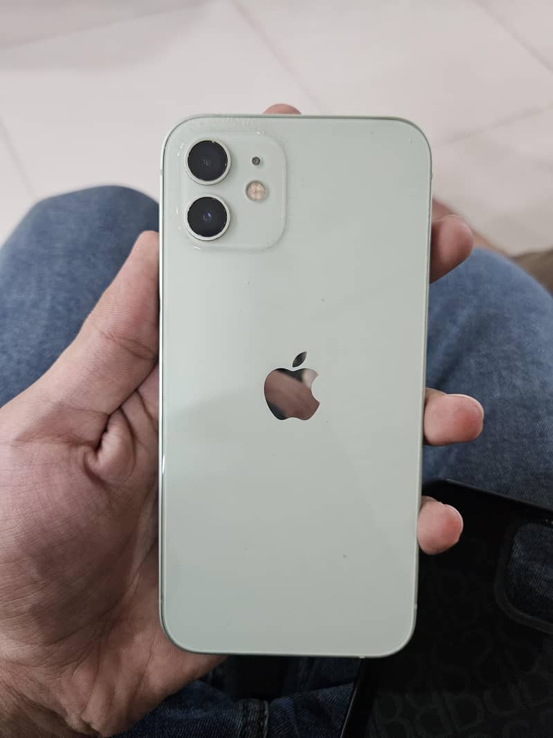 Apple iPhone 12 0
