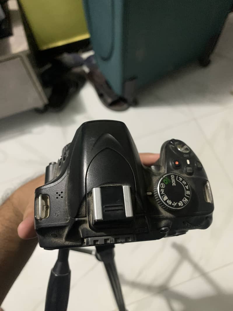 DSLR CAMERA 1