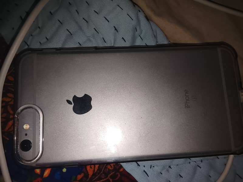 Apple iPhone 6S Plus 2