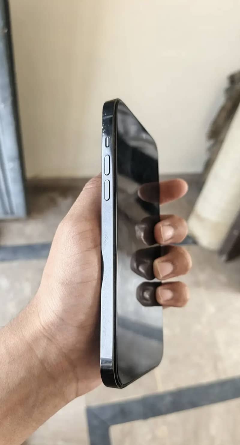 Apple iPhone 14 Pro Max 2