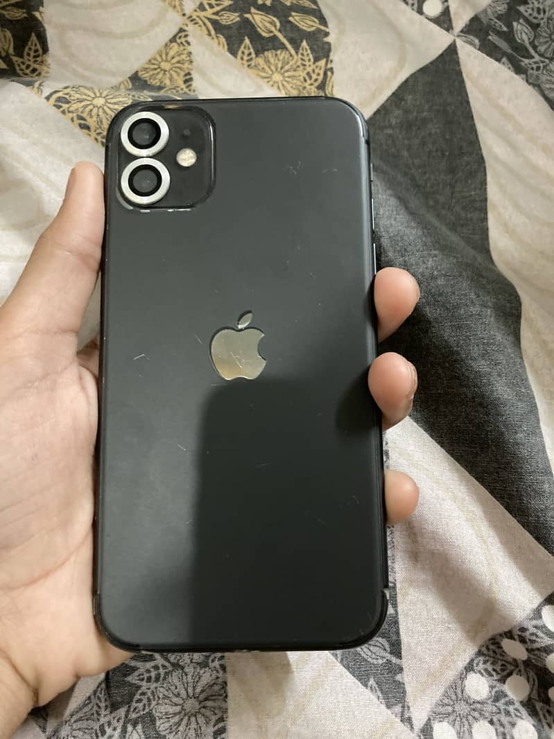 Apple iPhone 11 3