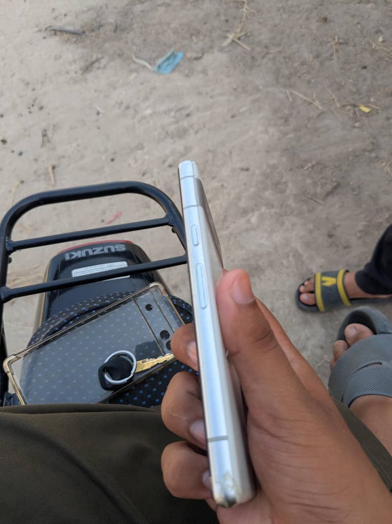 Google Pixel 7a 4