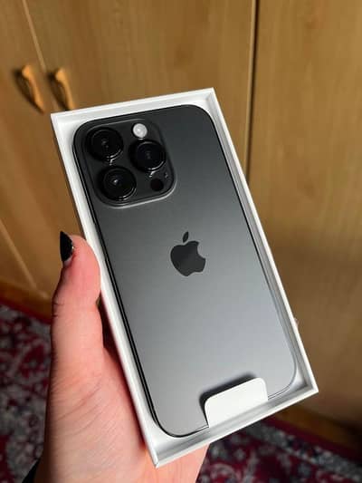 Apple iPhone 14 Pro JV  (0_3_0_8_4_5_9_5_4_8_6)