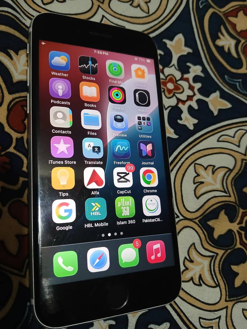 Apple iPhone SE 0