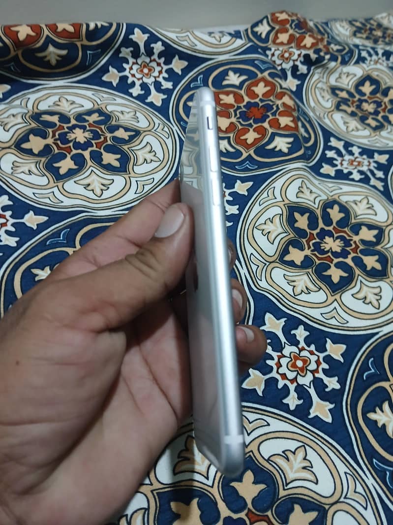 Apple iPhone SE 5