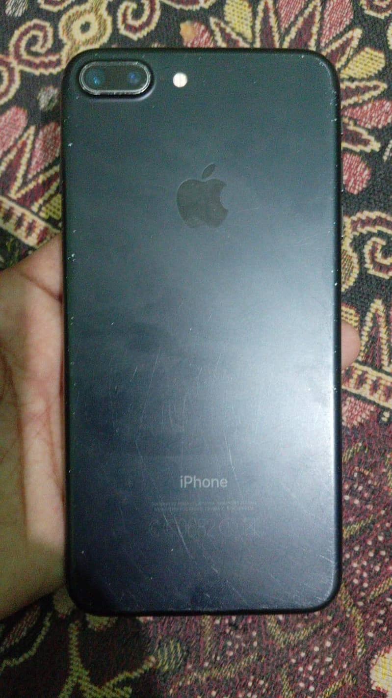 Apple iPhone 7 Plus 1