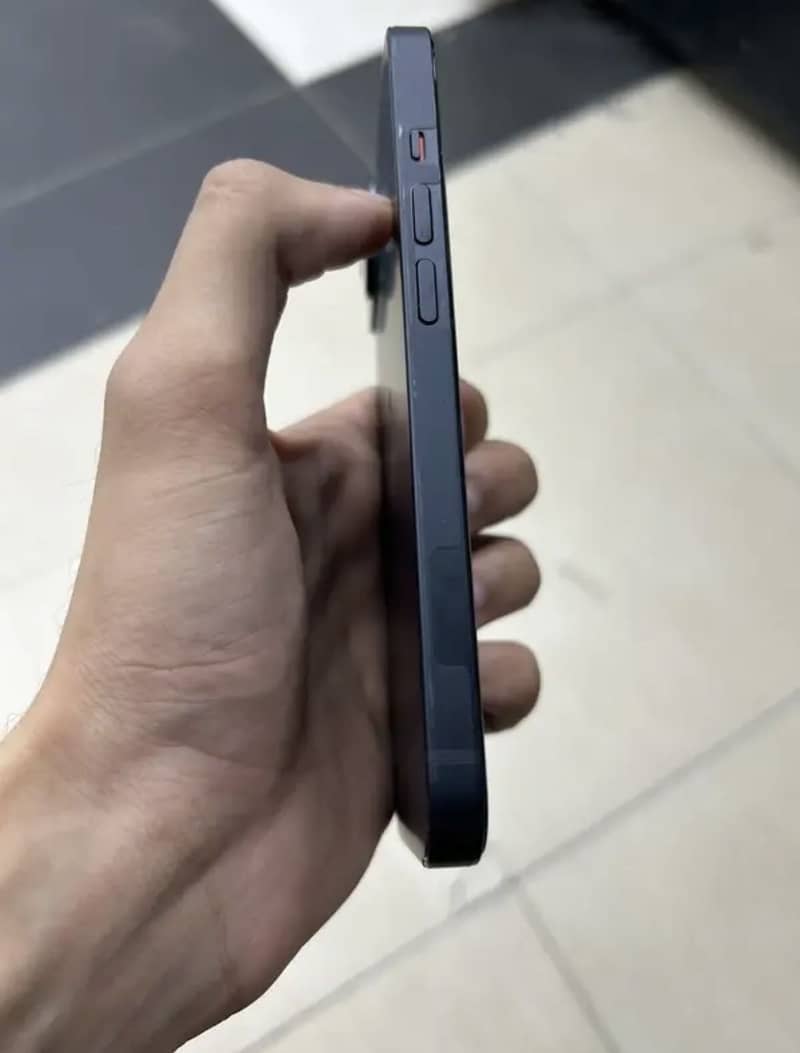 Apple iPhone 14 2