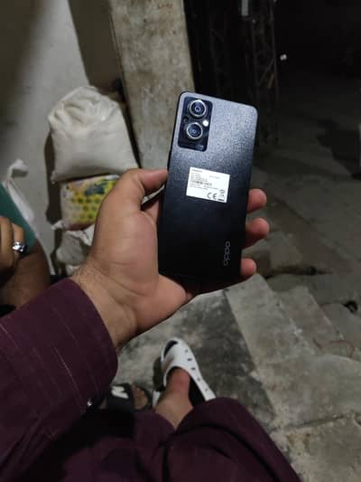 OPPO F21 Pro