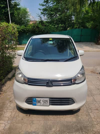 Mitsubishi Ek Wagon 2013