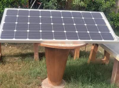 Solar panel 150 watts full amperes good condition Mono crystalline