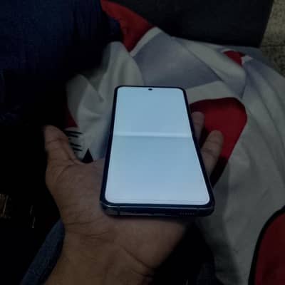 Samsung Mobile Z Flip 4