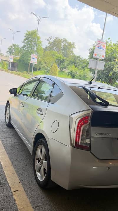 Toyota Prius 2012