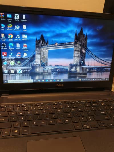 Dell laptop Almost New