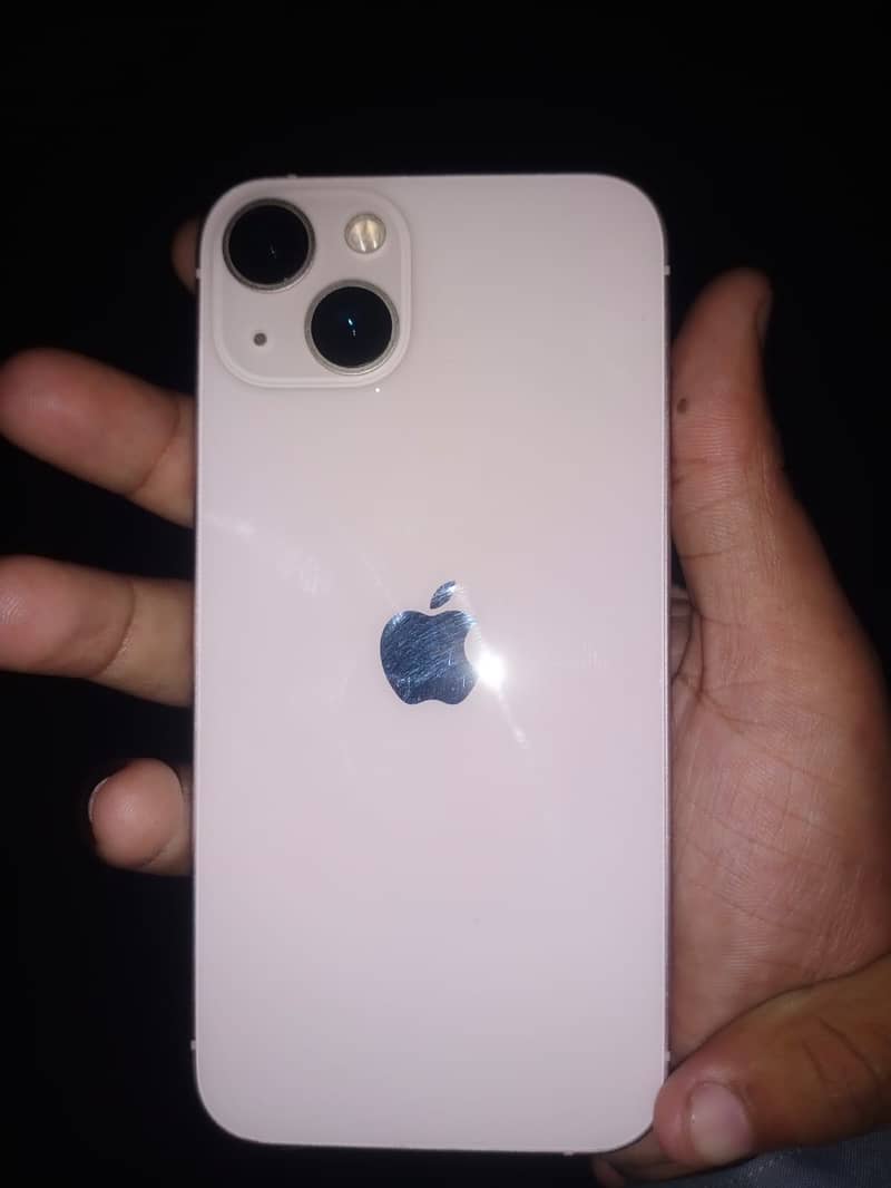 Apple iPhone 13 1
