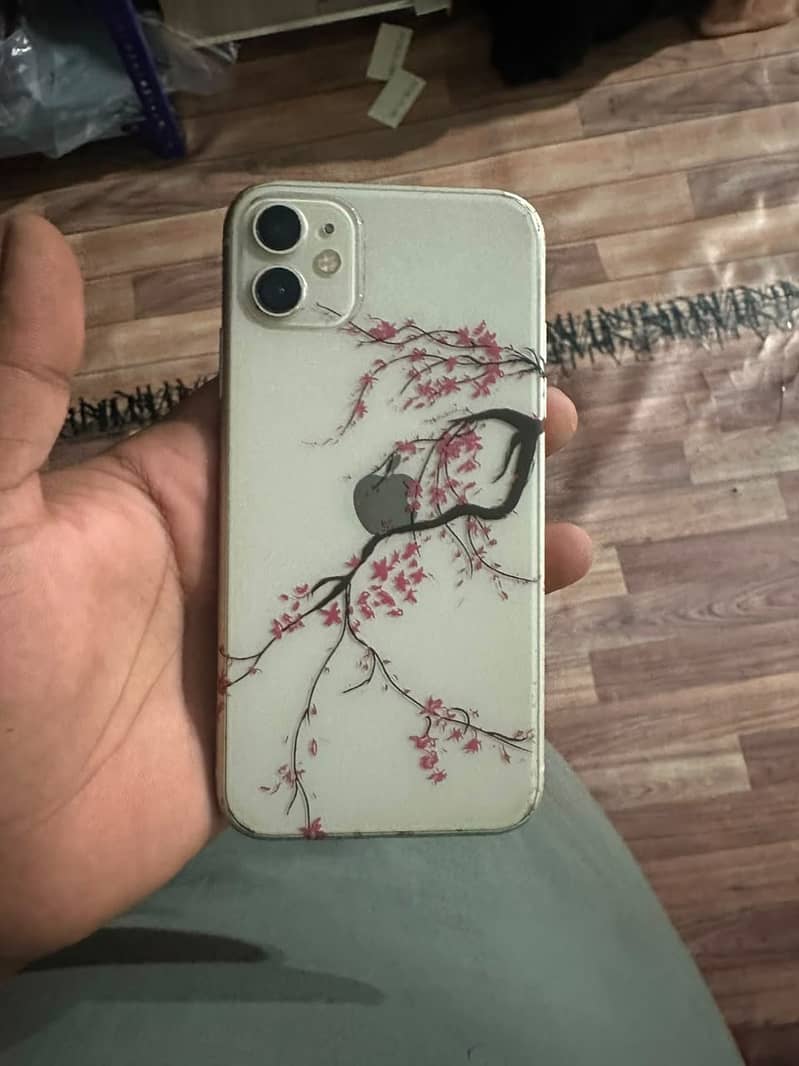 Apple iPhone 11 0