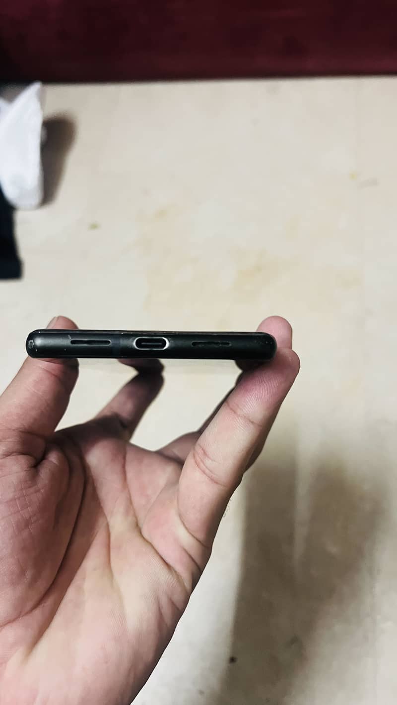 Google Pixel 6 4