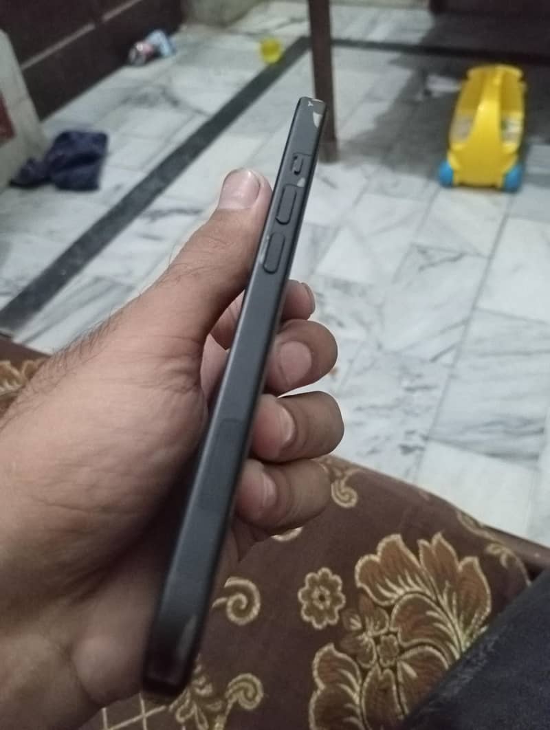 Apple iPhone 15 0