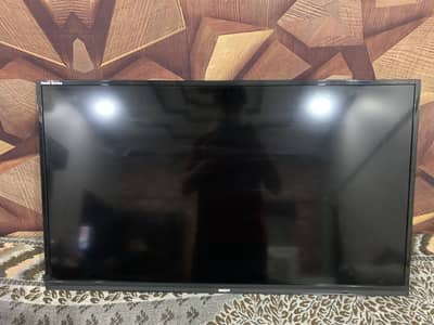 40 inch LCD  with wall hanging stand