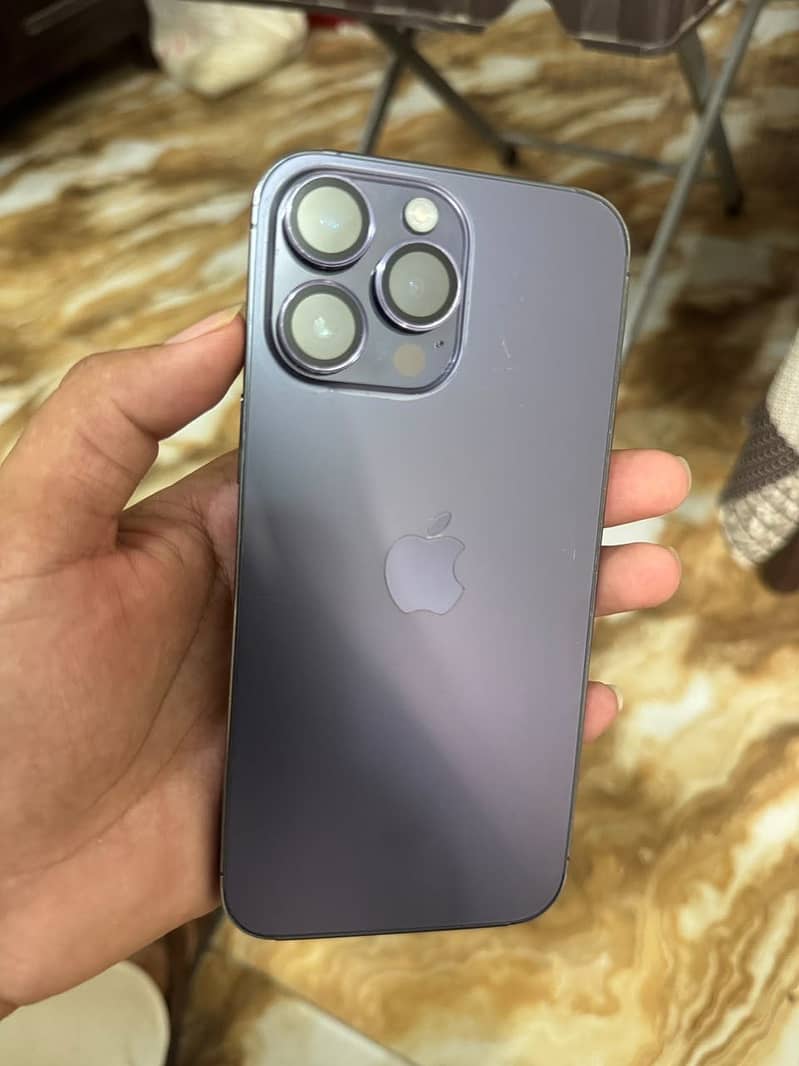 Apple iPhone 14 Pro Max 0