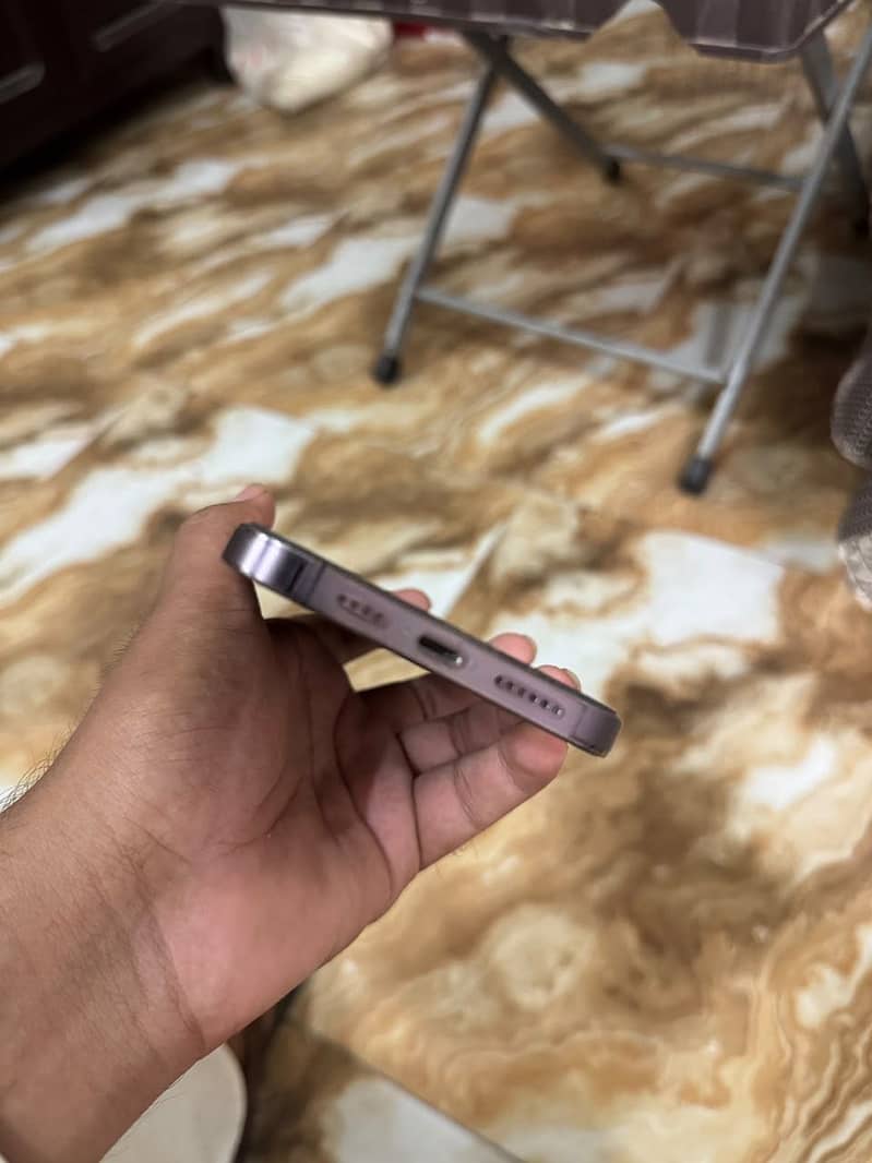 Apple iPhone 14 Pro Max 4