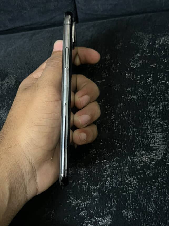 Apple iPhone X 1