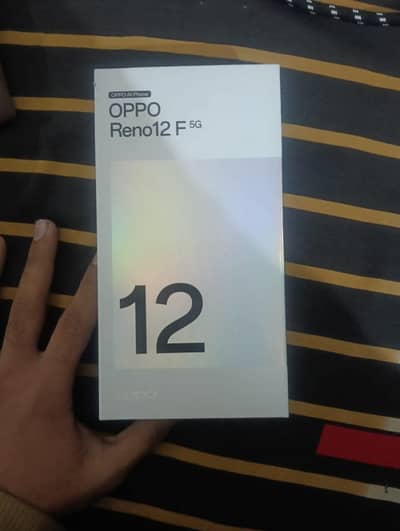 OPPO Reno12 F