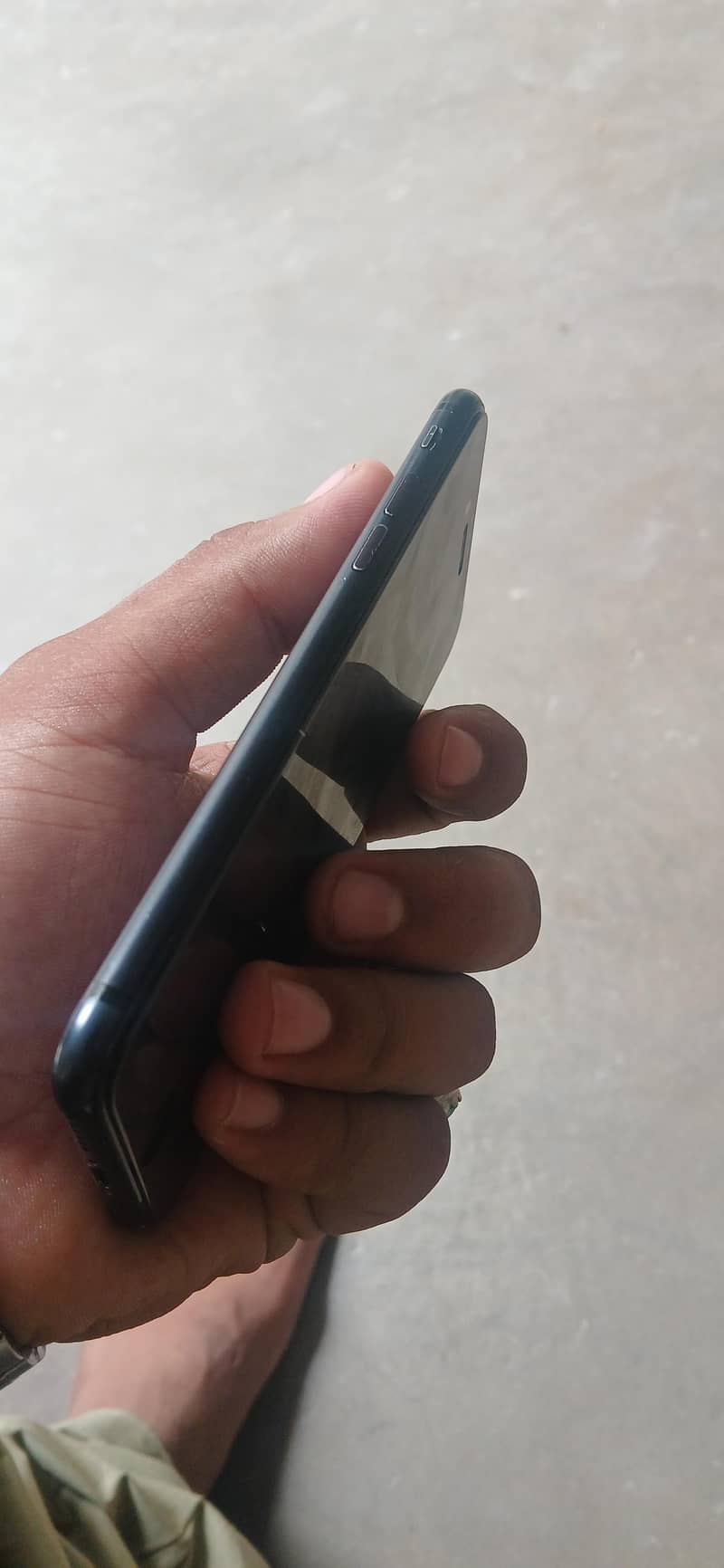 Apple iPhone 7 3