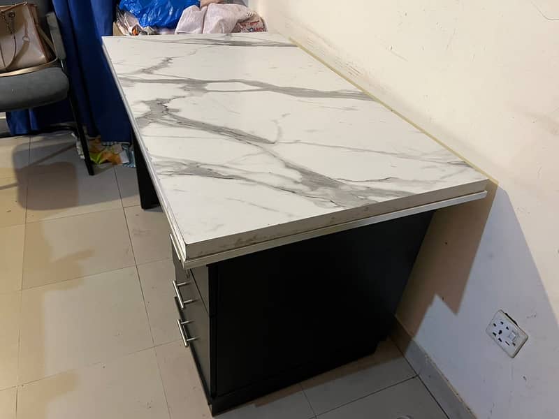 White crown marble top study table 0