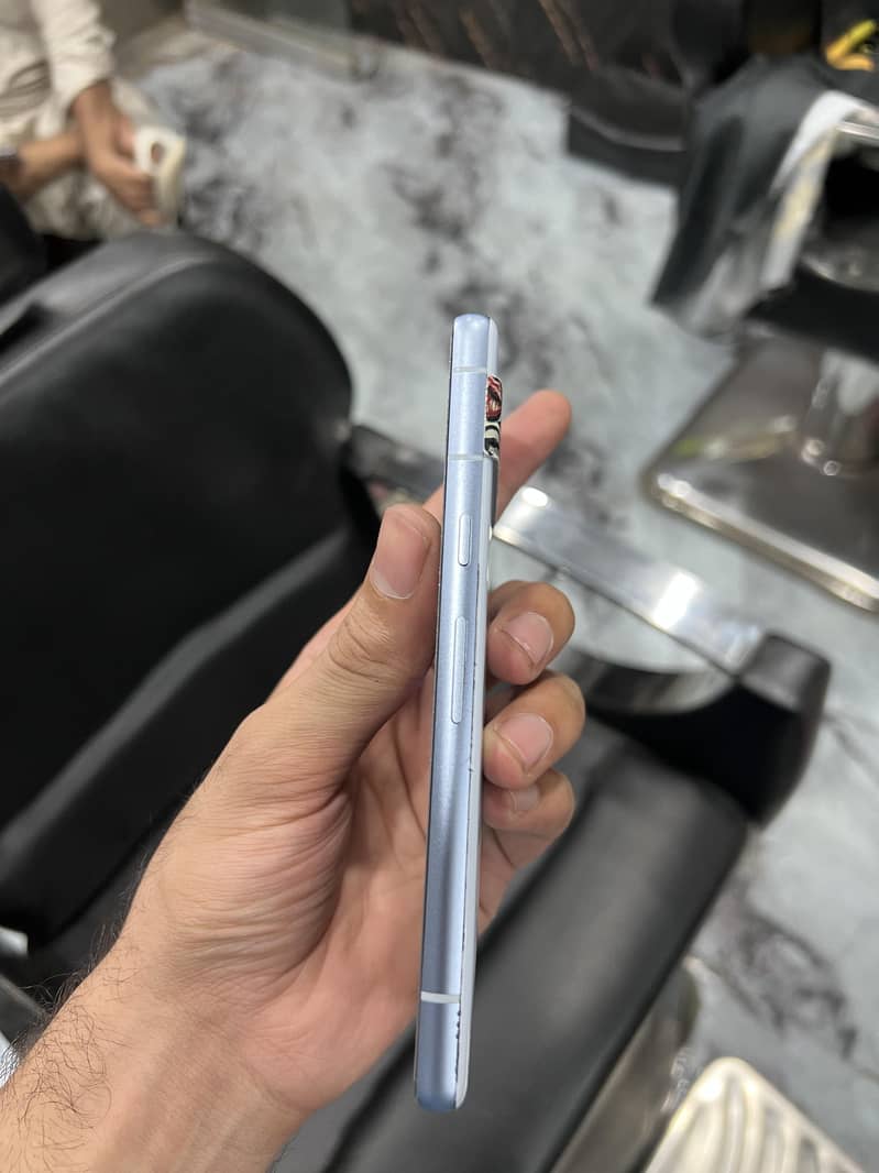 Google Pixel 7a 2