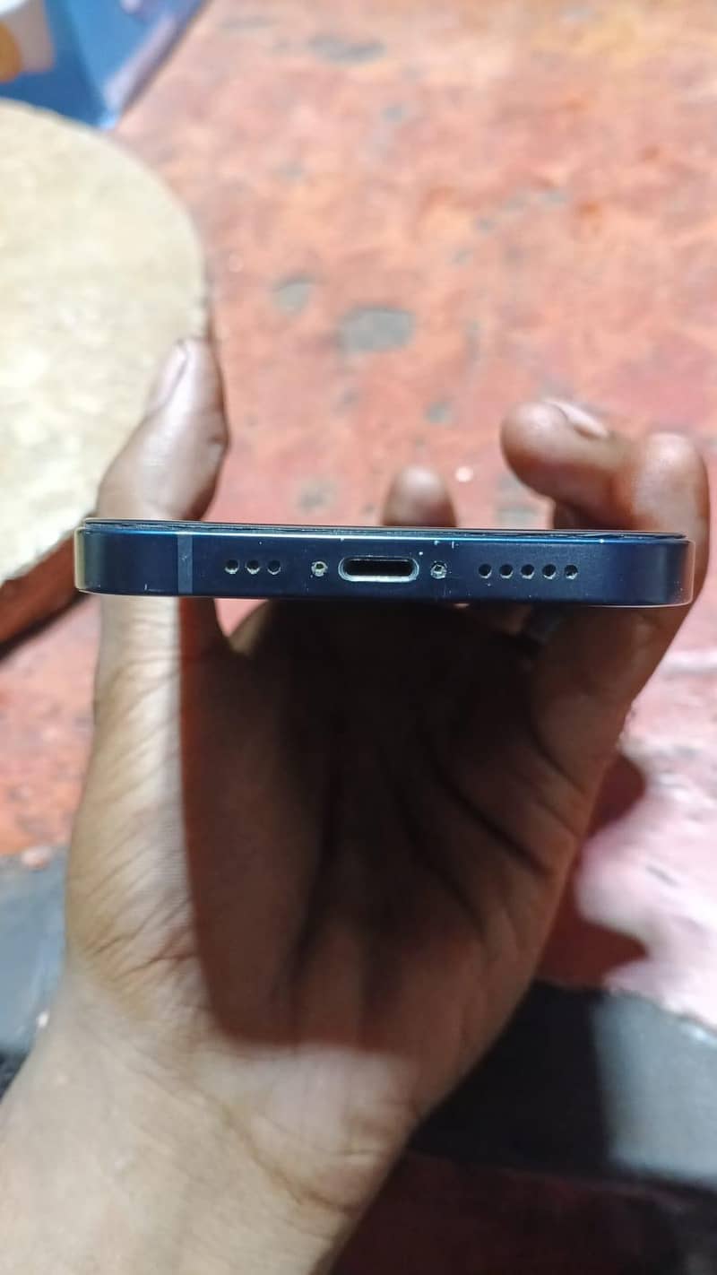 iPhone 12 2
