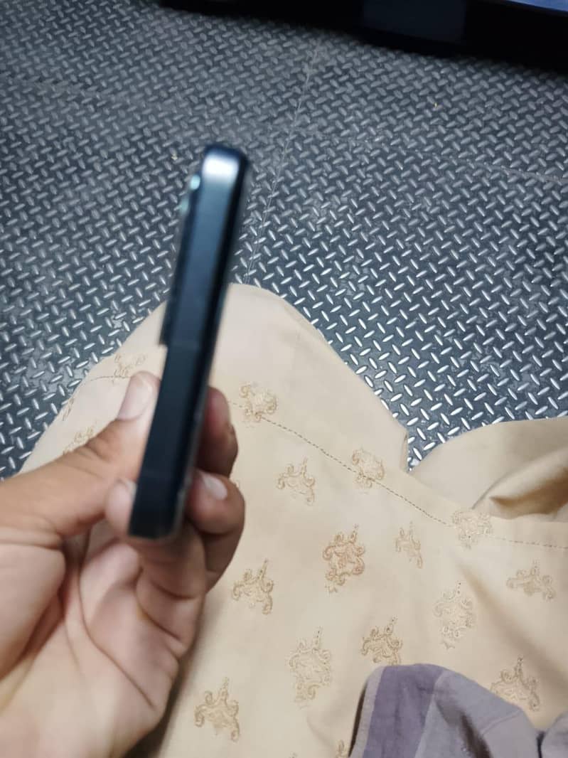 Realme C71 3