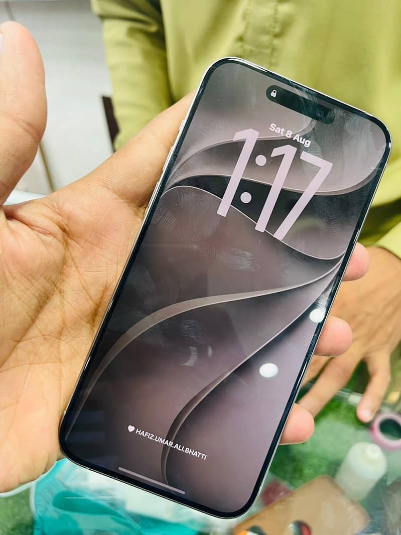 Apple iPhone 15 Pro Max 2