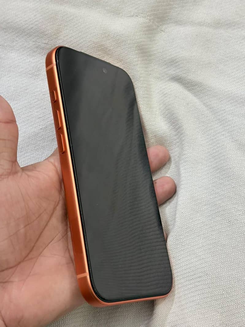Apple iPhone 17 Pro 5