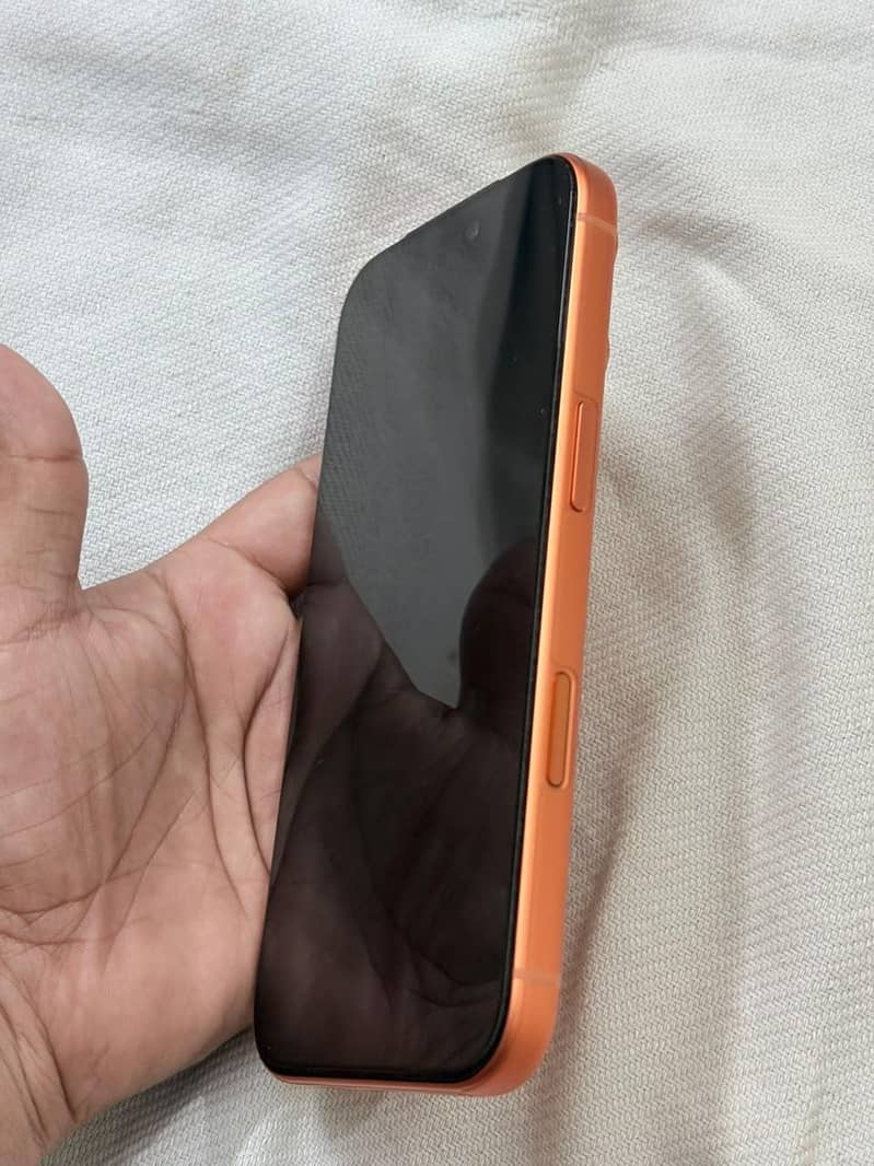 Apple iPhone 17 Pro 6