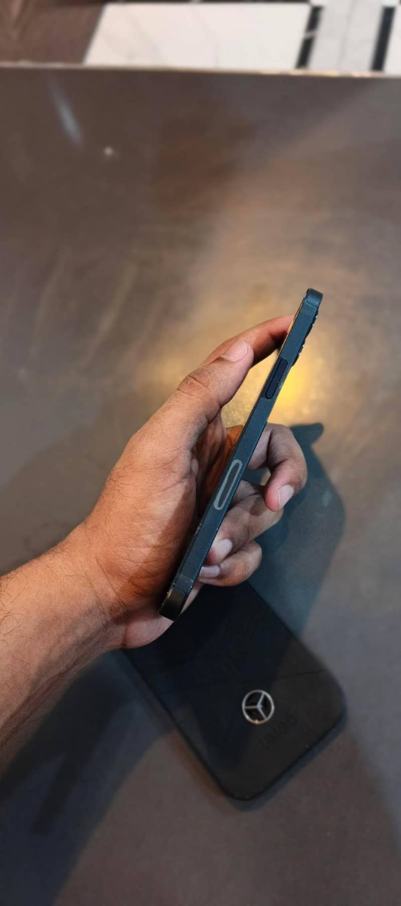 Apple iPhone 12 3