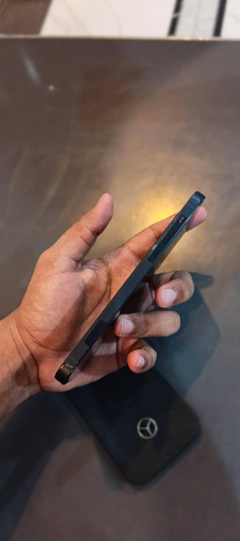 Apple iPhone 12 4