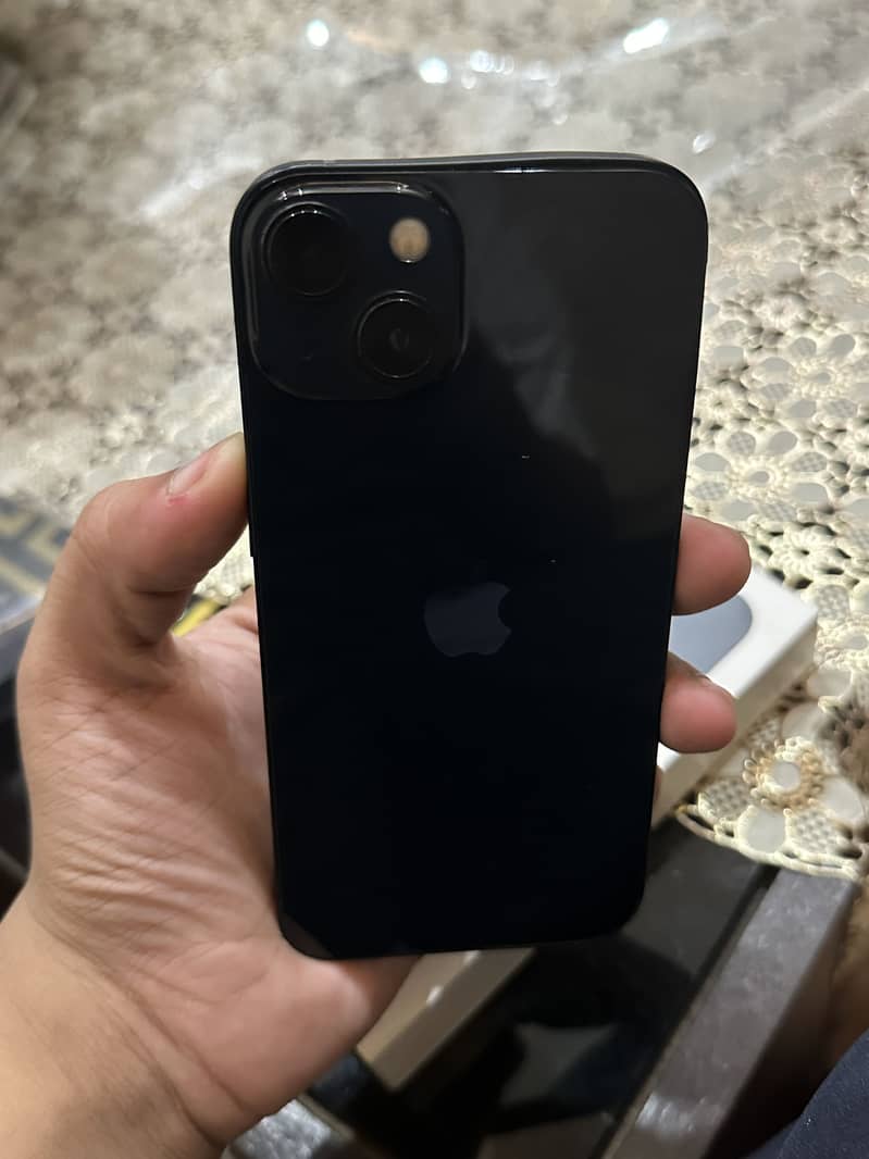 Apple iPhone 13 2