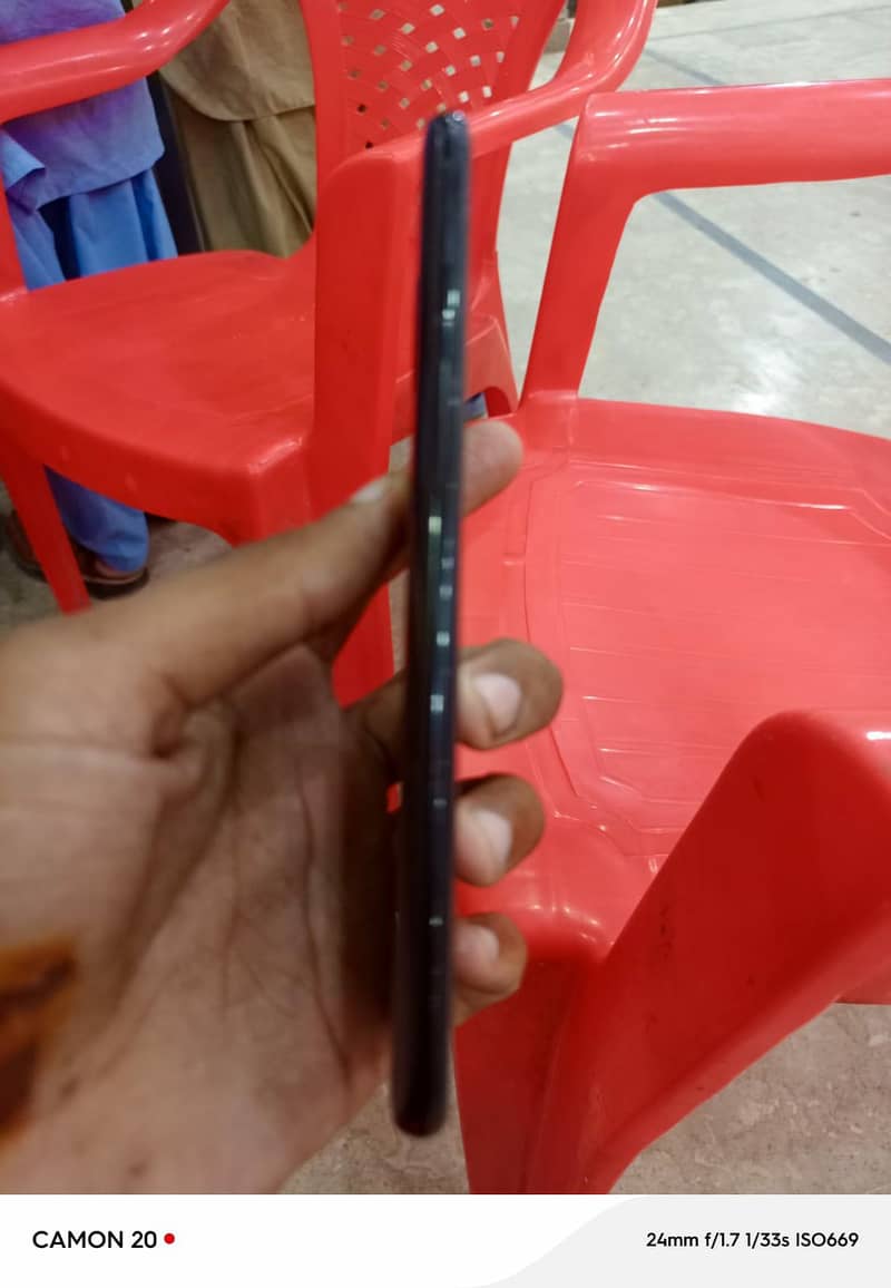 One Plus 6T 3