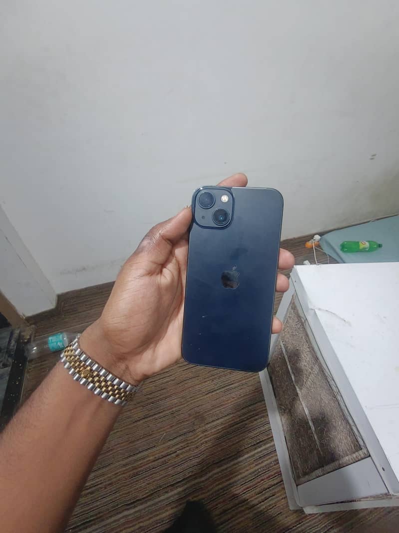 Apple iPhone 13 3