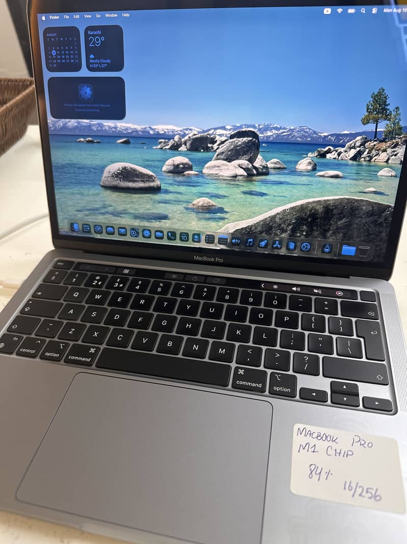 MacBook Pro M1 Chip 8