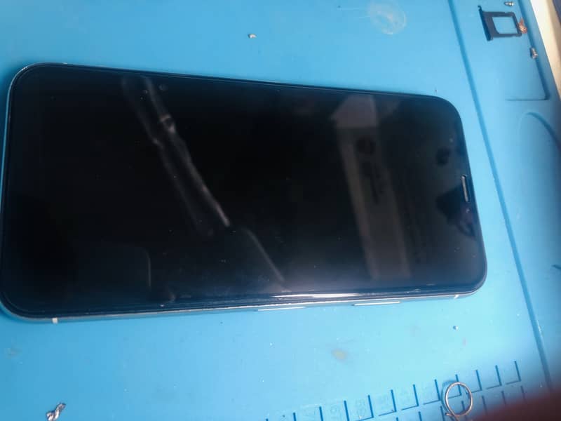 Apple iPhone X 3