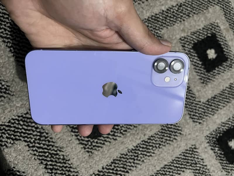 Apple iPhone 12 0