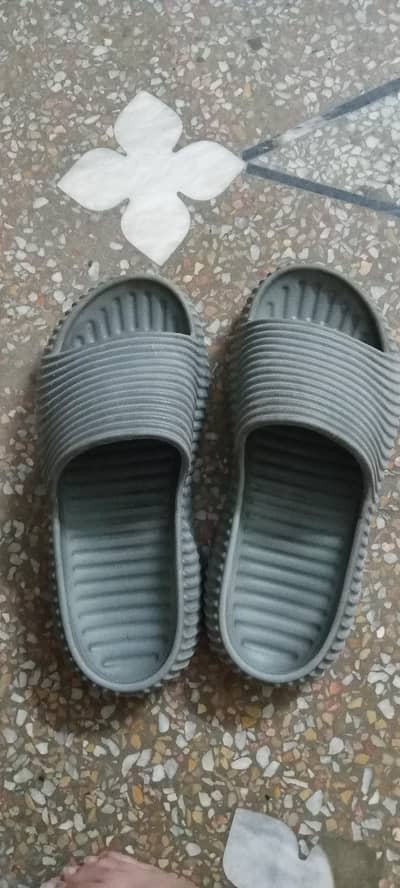 slipper for home wear
