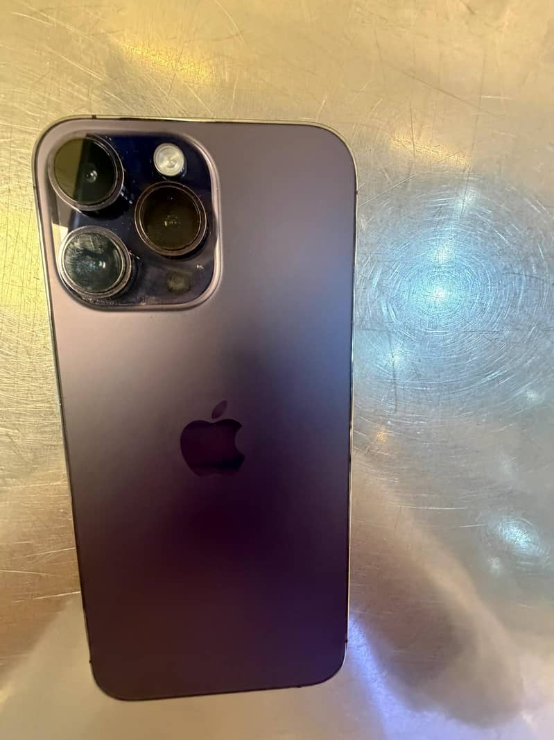 Apple iPhone 14 Pro Max 1