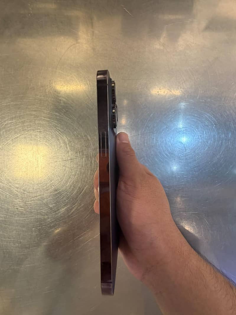 Apple iPhone 14 Pro Max 2
