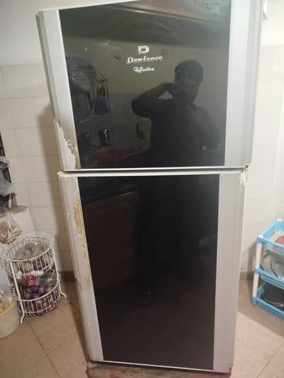 used working condition dawlace refrigerator for sale