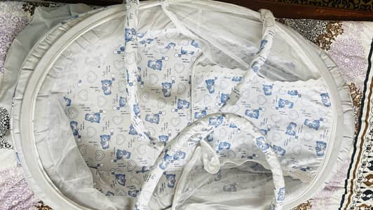 Baby bassinet / baby nest with net  hand carry baby bag